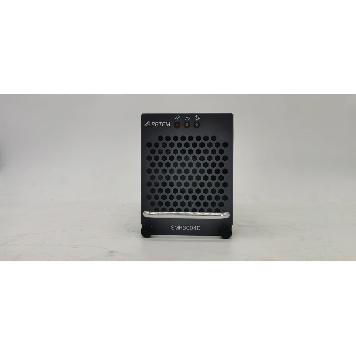 Zhujiang SMR3004D Genuine Telecom Hardware Shot 1