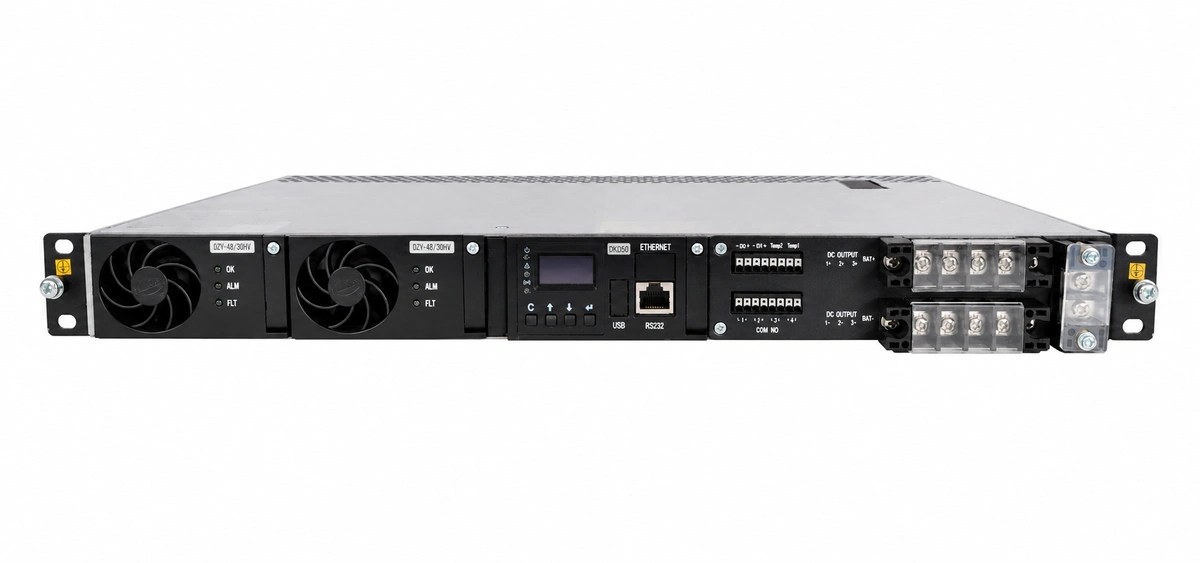 DPC DUMC-4860 Offizielles Hardware-Foto auf weißem Hintergrund Ansicht 1